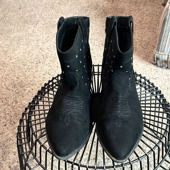 Circus by Sam Edelman for torrid black western booties. 9.5 WW - Picture 8 of 12